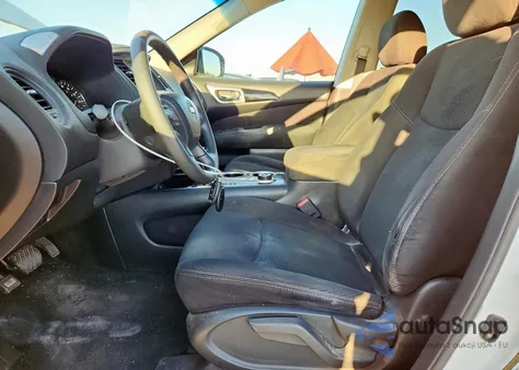 2015 Nissan Pathfinder S z USA, uszkodzony, nr VIN 5N1AR2MM8FC721060